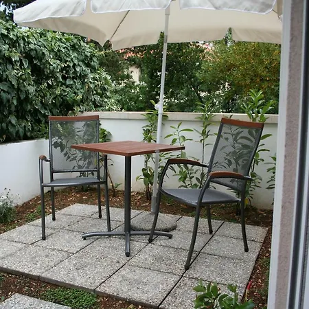 Pensjonat With Garden 3*