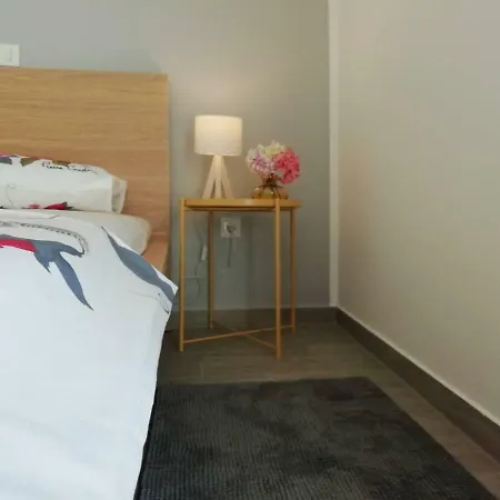 Gostinjska kuća With Garden